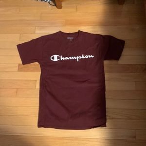 Men’s Small Champion Logo T-Shirt Maroon